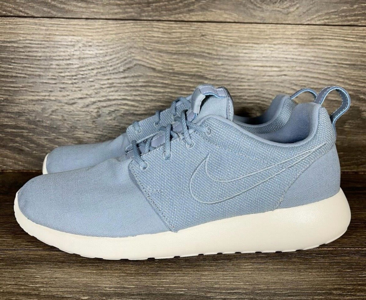 Nike Roche Sneakers Men (Available In-Store)